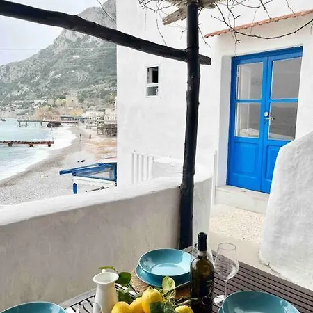 La Marina - Casa Al Mare Holiday home *
